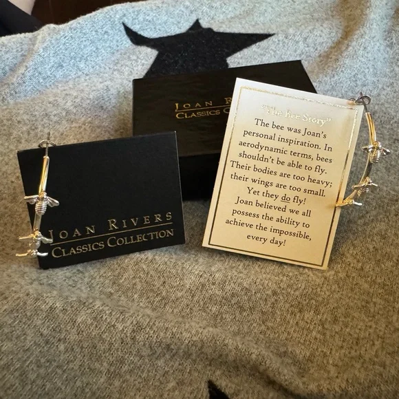 Joan Rivers Classics Collection Triple Bee Silver Hoop Earrings (NIB) 🐝 - Picture 2 of 13